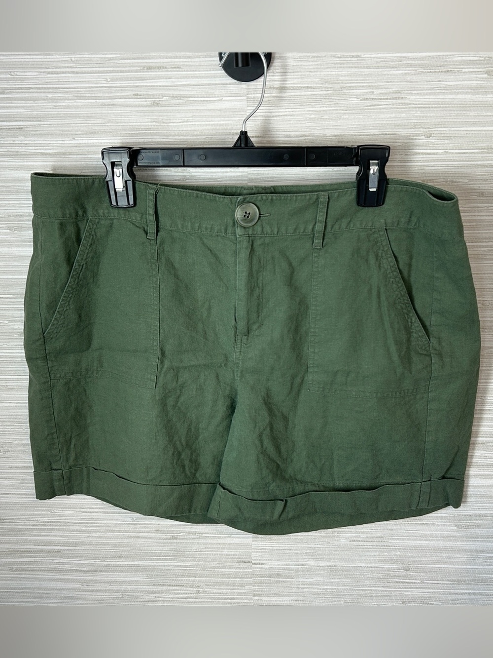Barneys New York Women’s XL Linen Blend Utility Shorts Army Green Cuffed Cargo